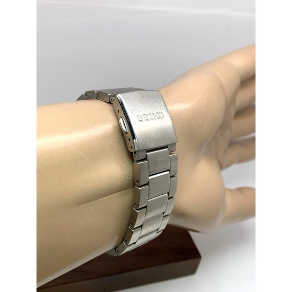 Seiko Men's Watch SBTH001 Quartz Silver Dial Date Stainless Steel 40mm $335 - Picture 10 of 14